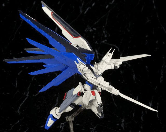 HGCE Freedom Gundam Custom Kit (Monthly Hobby Japan October 2015 issue supplement)&nbsp;Review